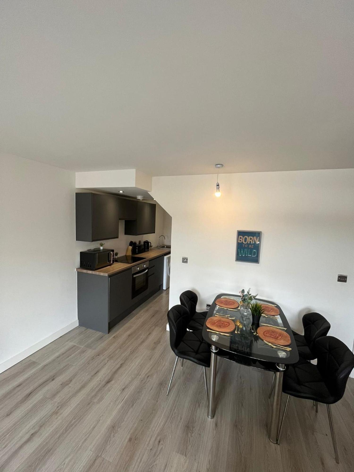Bliss Apartments - Contractor 314 برادفورد المظهر الخارجي الصورة